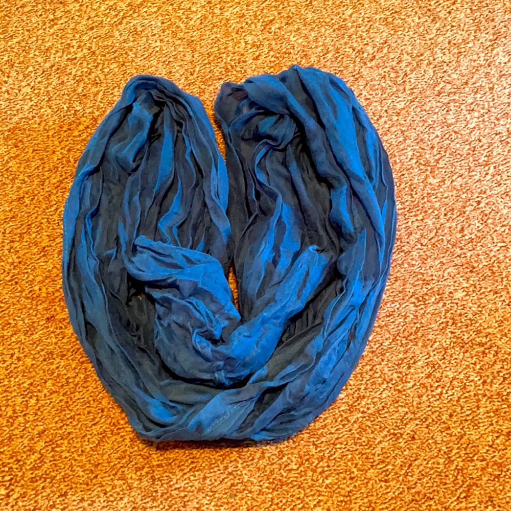 Infinity scarf